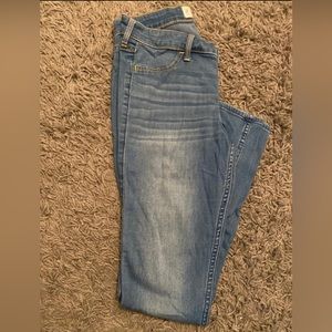 Hollister jeans size 4
